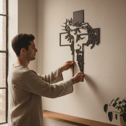 Esultura De Cruz Metalica✝️  Elegancia, Fe y Protección Para Tu Hogar